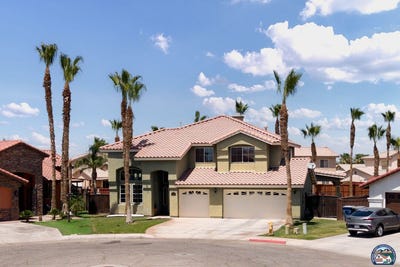 /international/us/2130-buchanan-ave-calexico-ca-110107963339/
