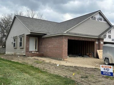 /international/us/819-chelsea-ridge-court-howell-mi-110105314033/