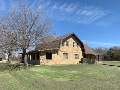 /international/us/2001-stafford-road-weatherford-tx-110094911201/
