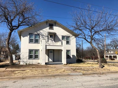 /international/us/502-cottonwood-street-coleman-tx-110106227621/