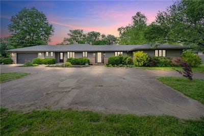 /international/us/515-barton-avenue-parsons-ks-110108096121/