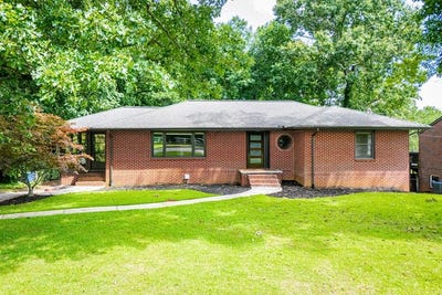 /international/us/2020-maple-st-villa-rica-ga-110108977825/