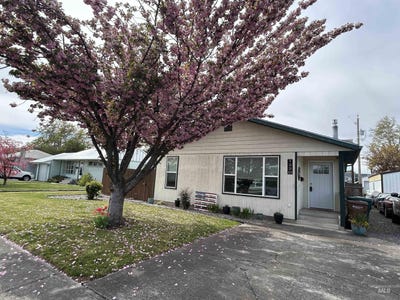/international/us/1220-4th-st-clarkston-wa-110106477695/