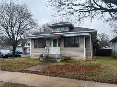 /international/us/1334-jackson-street-la-crosse-wi-110107350575/