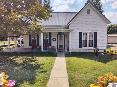 /international/us/308-w-bellville-marion-ky-110107658313/