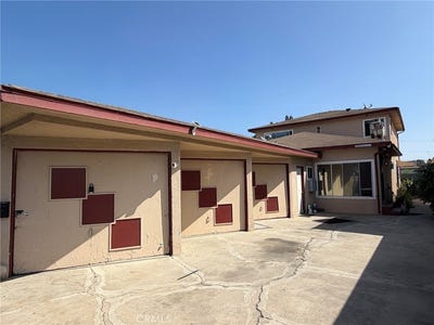 /international/us/11880-eucalyptus-avenue-hawthorne-ca-110110342585/