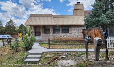 /international/us/101-niblic-court-ruidoso-nm-110100132990/