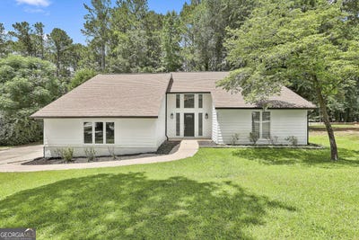 /international/us/205-shadowood-peachtree-city-ga-110100341870/
