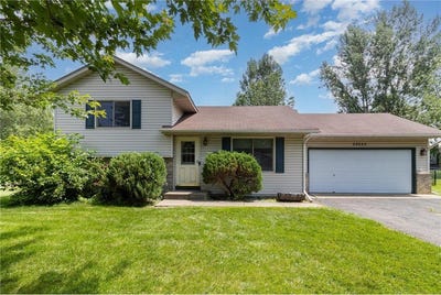 /international/us/29645-broadway-street-lindstrom-mn-110101151751/