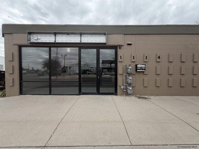 /international/us/1114-logan-ave-cheyenne-wy-110107726190/