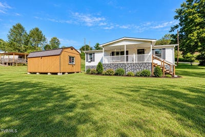 /international/us/571-call-valley-road-swords-creek-va-110110362602/