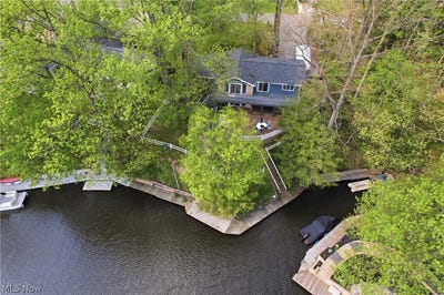 /international/us/2410-plum-creek-drive-roaming-shores-oh-110108197469/