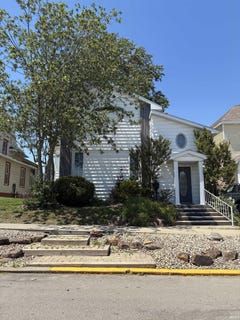 /international/us/106-w-4th-street-bicknell-in-110108034168/