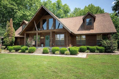 /international/us/270-raintree-valley-pangburn-ar-110106206990/