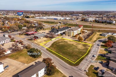 /international/us/1-acre-on-marcella-huehl-salina-ks-110103479475/