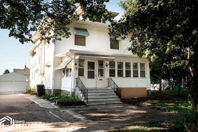 /international/us/219-a-avenue-w-albia-ia-110109000735/