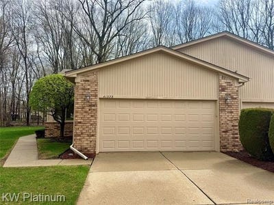 /international/us/41378-fortuna-drive-e-clinton-twp-mi-110107376918/