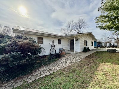 /international/us/203-wynes-circle-greenfield-mo-110108824418/