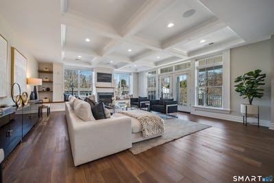 /international/us/66-high-street-guilford-ct-110107308067/