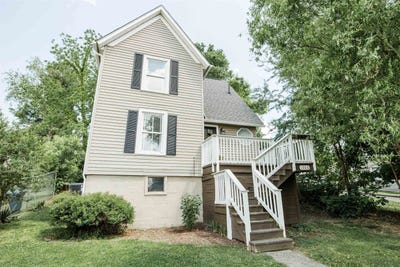 /international/us/1306-fourth-street-radford-va-110108191779/