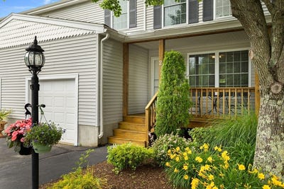 /international/us/48-finch-rd-raynham-ma-110100315409/