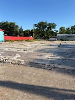 /international/us/207-w-ferry-street-salina-ok-110108396349/