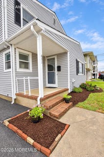 /international/us/431-yale-avenue-point-pleasant-beach-nj-110110269913/
