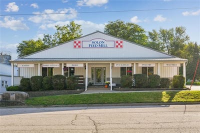 /international/us/310-330-s-dubuque-street-solon-ia-110120516429/