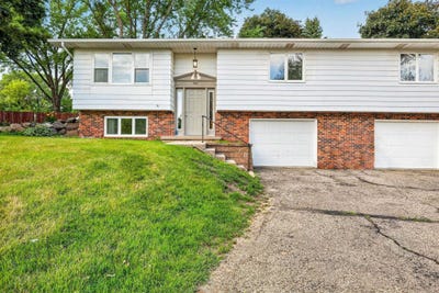 /international/us/3907-patrick-henry-way-middleton-wi-110108873475/
