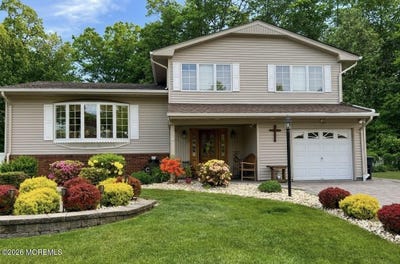 /international/us/12-ned-drive-matawan-nj-110120018740/