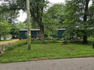 /international/us/700-n-8th-street-avoca-wi-110101088672/