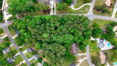 /international/us/5763-williamsburg-drive-nw-norcross-ga-110108174627/