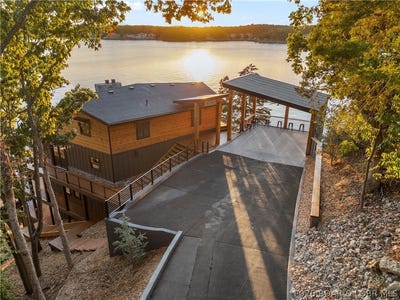 /international/us/1479-cedar-village-road-osage-beach-mo-110120613898/