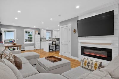/international/us/248-washington-st-dedham-ma-110109010481/