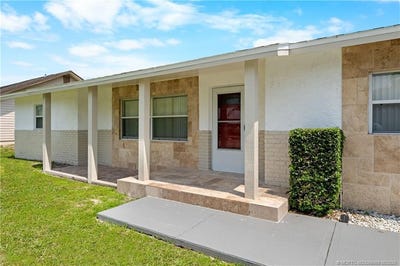 /international/us/1670-se-madison-street-stuart-fl-110109066706/