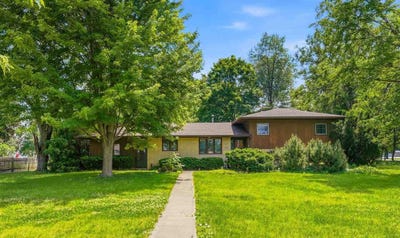 /international/us/406-e-lafayette-ave-keota-ia-110108657689/