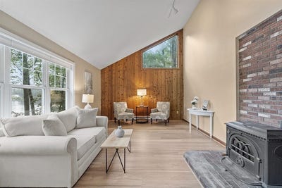 /international/us/76-lakewood-park-rd-westminster-ma-110100447436/