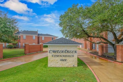 /international/us/4400-carter-creek-parkway-bryan-tx-110120499305/