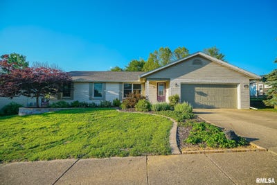 /international/us/2102-cordova-court-pekin-il-110108296694/