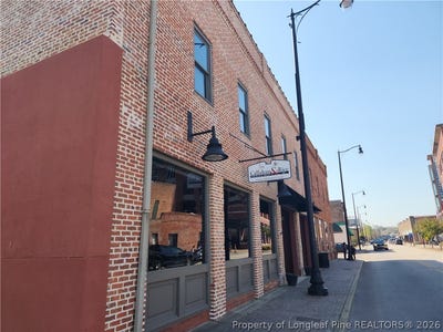 /international/us/129-201-franklin-street-fayetteville-nc-110108466822/