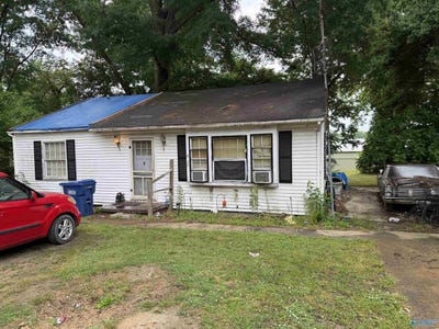/international/us/411-n-emmett-street-albertville-al-110107924146/