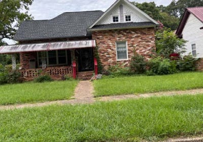 /international/us/2210-walnut-ave-anniston-al-110102492552/