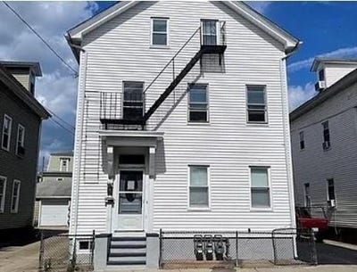 /international/us/56-vinton-street-providence-ri-110108396853/