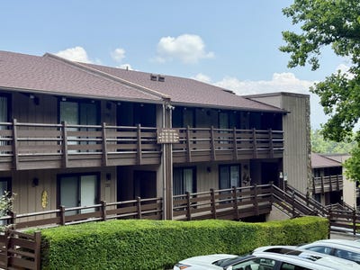 /international/us/1081-cove-rd-sevierville-tn-110100019556/