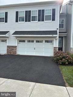 /international/us/128-golden-vale-drive-royersford-pa-110108907537/