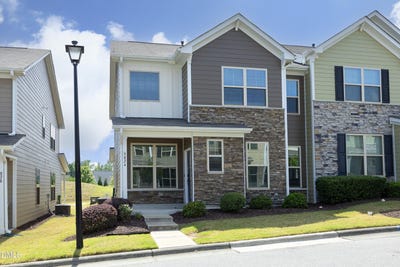 /international/us/824-country-downs-road-wake-forest-nc-110108032032/