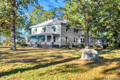 /international/us/4198-goodes-ferry-road-south-hill-va-110103028899/