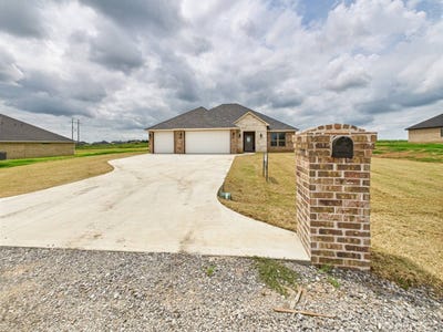 /international/us/4255-peak-lane-elgin-ok-110098061984/