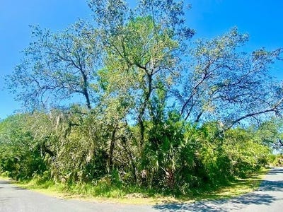/international/us/ingleside-dr-lot-2-cedar-key-fl-110105425835/