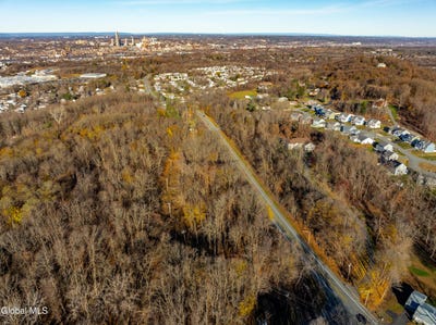 /international/us/l3-red-mill-road-east-greenbush-ny-110107388212/